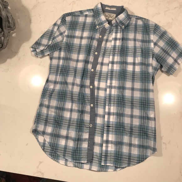 Vintage Nautica Competition Tee fits like a men’s